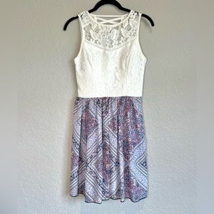 Speechless Lace & Floral Women’s Dress Size 3